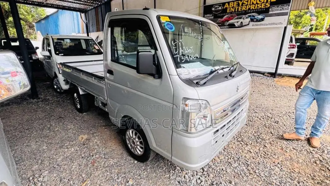 Suzuki Carry 2023 Lorry Unregistered (Recondition)