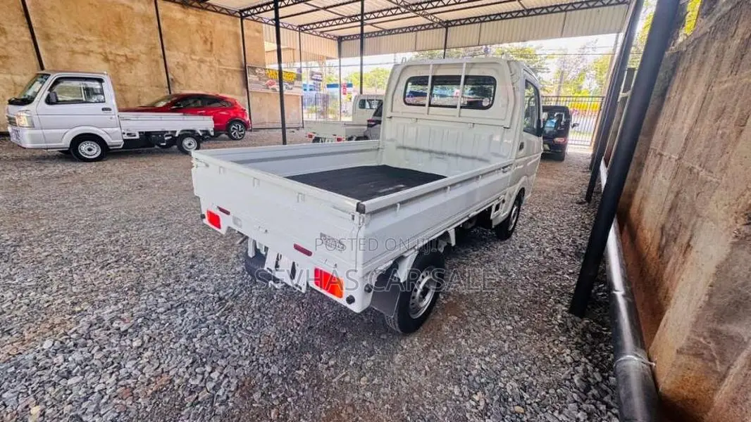 Suzuki Carry 2023 Lorry Unregistered (Recondition)