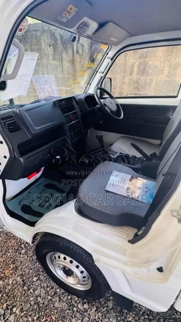 Suzuki Carry 2023 Lorry Unregistered (Recondition)