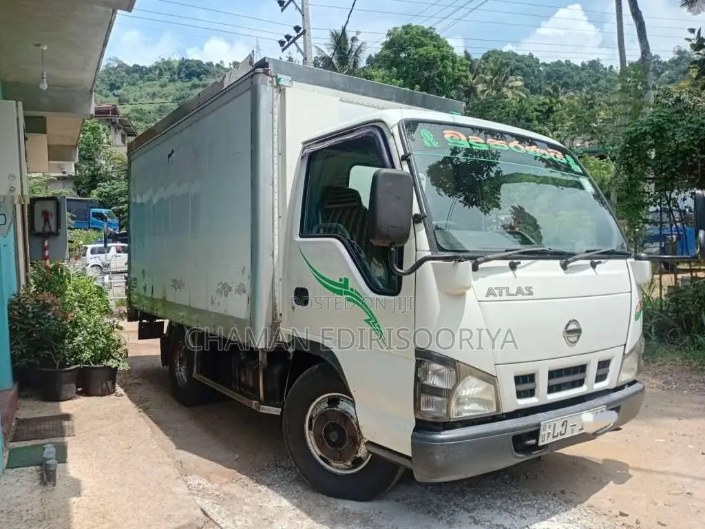Nissan Atlas 2007 Lorry (Used)