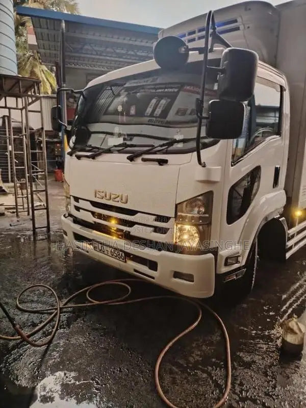 Isuzu Forward 2019 Lorry (Used)