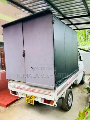 Mitsubishi Gd-u61t 2002 Lorry (Used)