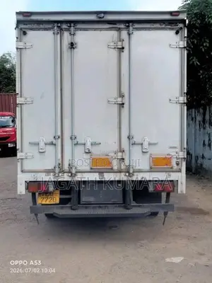 Mitsubishi Fuso 2010 Lorry (Used)