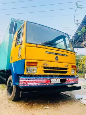 Ashok-Leyland Comet 2012 Lorry (Used)