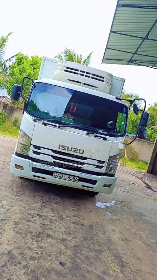 Isuzu Forward 2019 Lorry (Used)