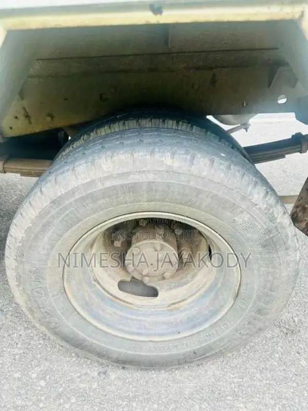 Isuzu NKR66E 1998 Lorry (Used)