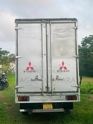 Mitsubishi Canter 2007 Lorry (Used)