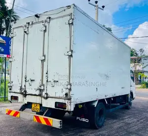 Mitsubishi Canter 2015 Lorry (Used)