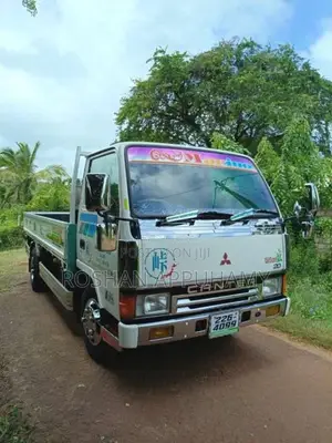 Mitsubishi Canter 1992 Lorry (Used)