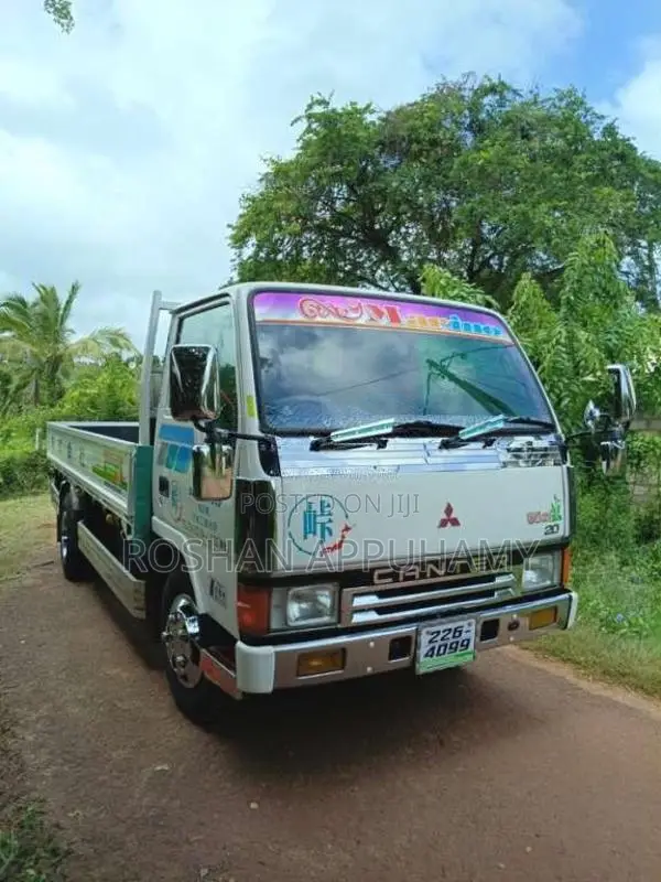 Mitsubishi Canter 1992 Lorry (Used)