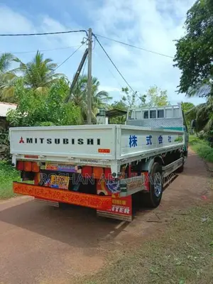 Mitsubishi Canter 1992 Lorry (Used)