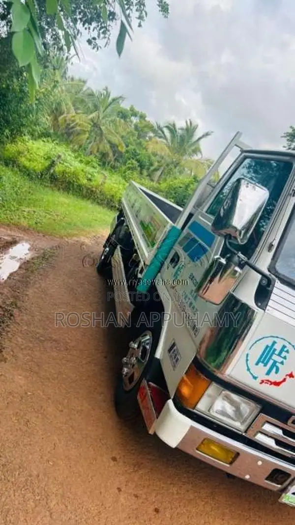 Mitsubishi Canter 1992 Lorry (Used)