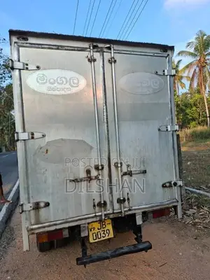 Mitsubishi Canter 2000 Lorry (Used)