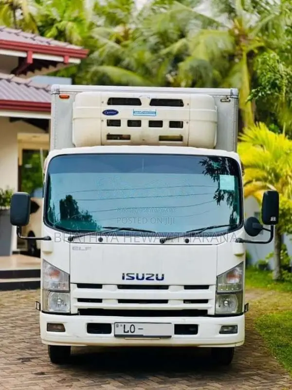Isuzu ELF 2013 Lorry (Used)