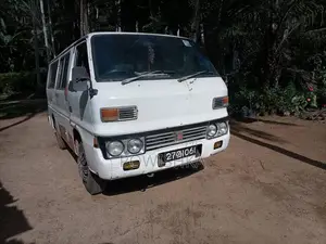 Isuzu ELF 1980 Lorry (Used)