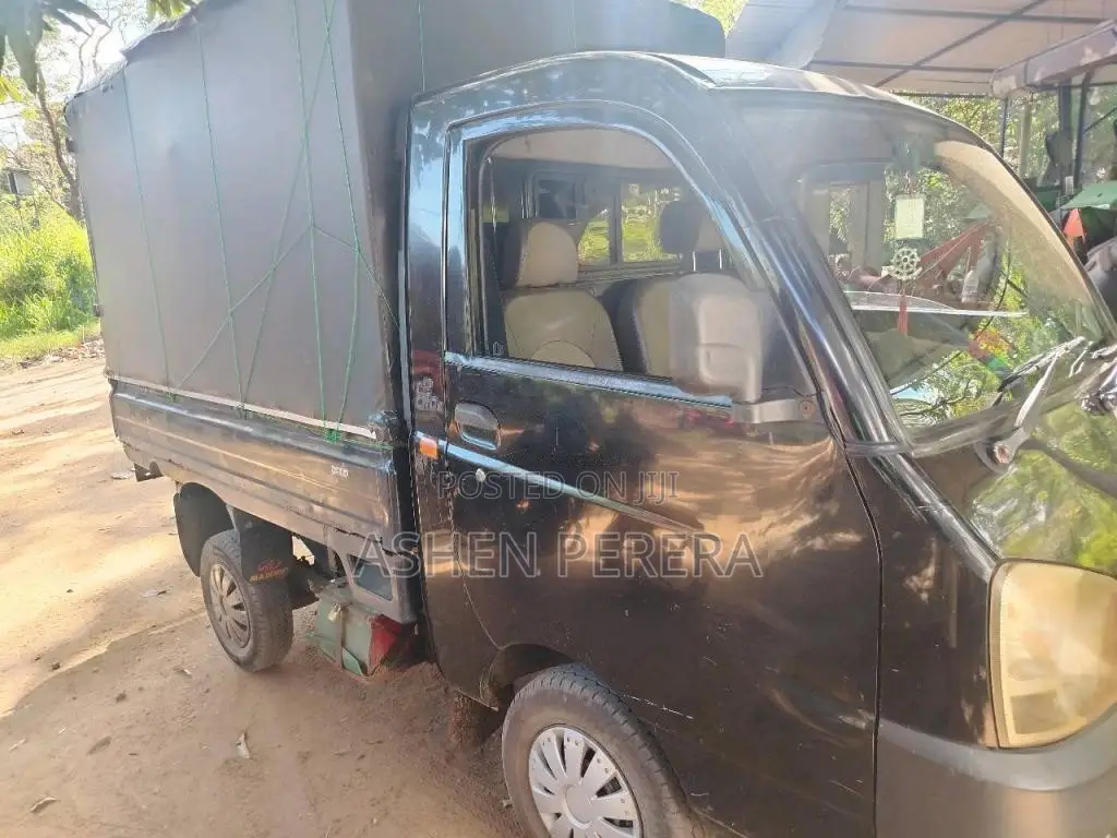 Mahindra Maxximo 2011 Lorry (Used)