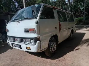 Isuzu ELF 1980 Lorry (Used)