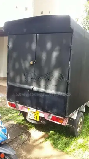 Mitsubishi MiniCab 2003 Lorry (Used)