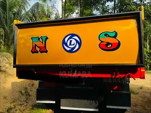 Ashok-Leyland Tipper 2012 Lorry (Used)