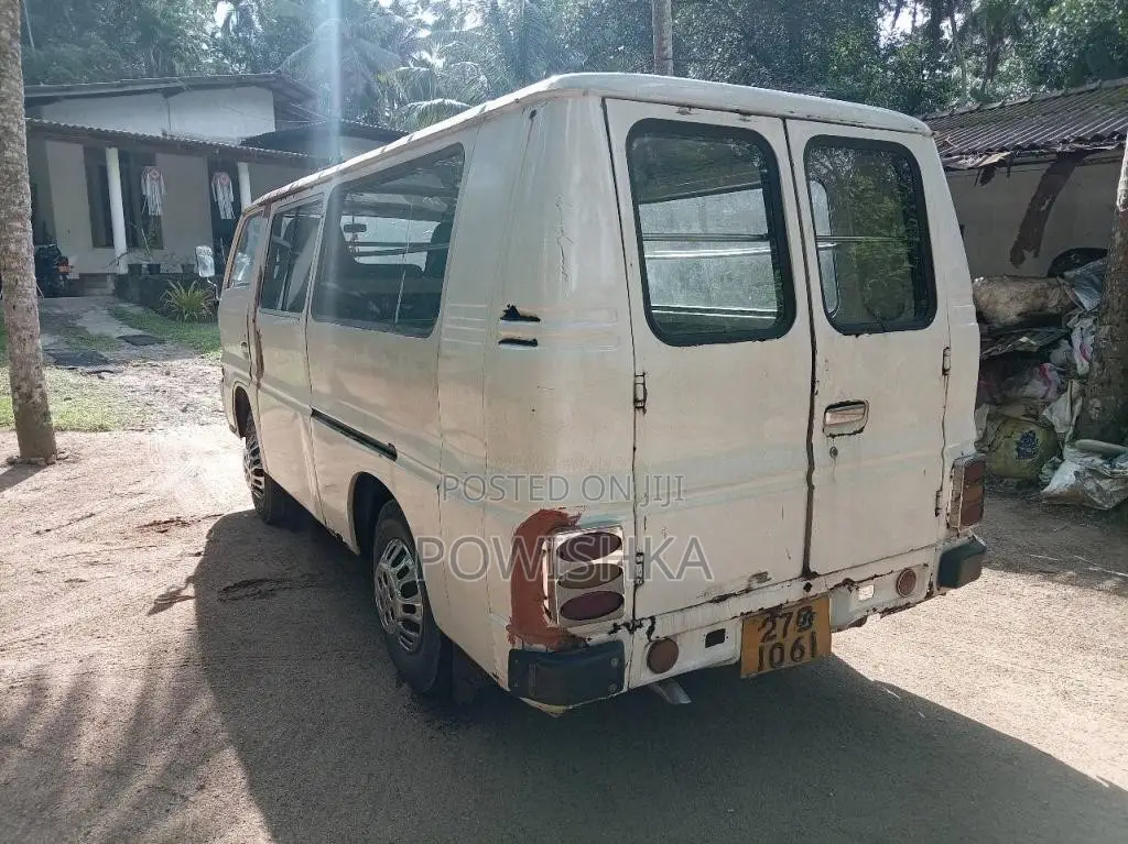 Isuzu ELF 1980 Lorry (Used)