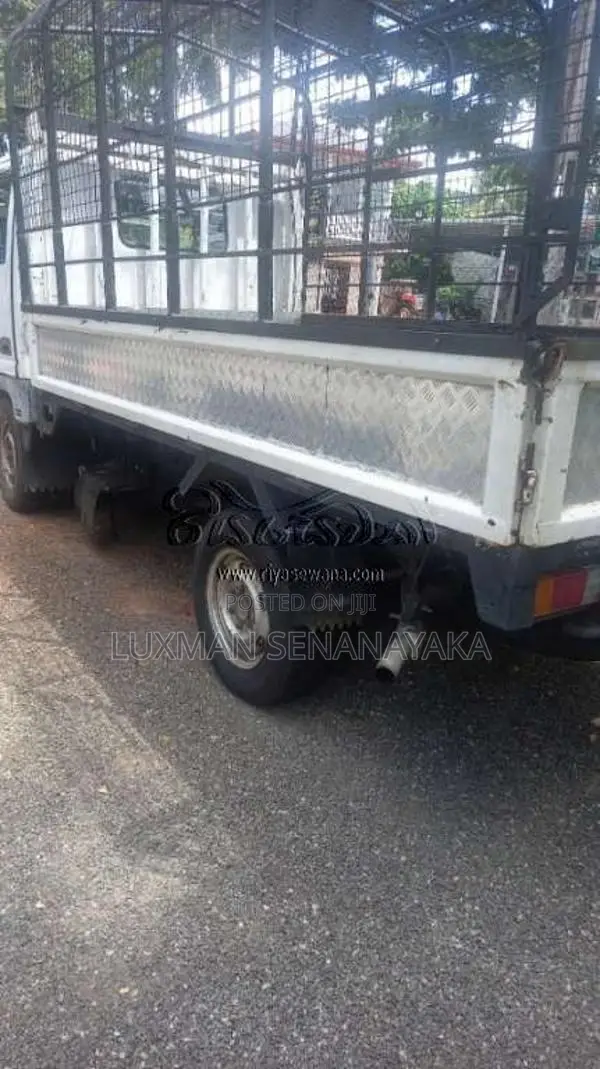 Mazda Titan 2001 Lorry (Used)