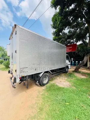 Isuzu ELF 1991 Lorry (Used)