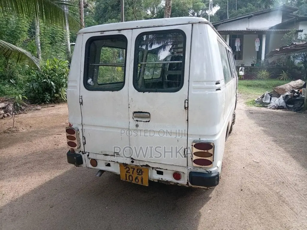 Isuzu ELF 1980 Lorry (Used)