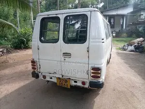 Isuzu ELF 1980 Lorry (Used)