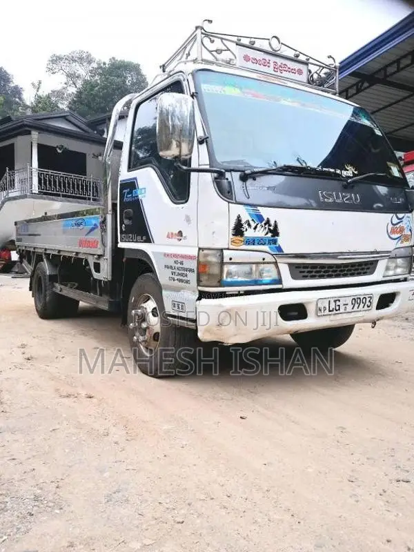 Isuzu NPR72 2009 Lorry (Used)