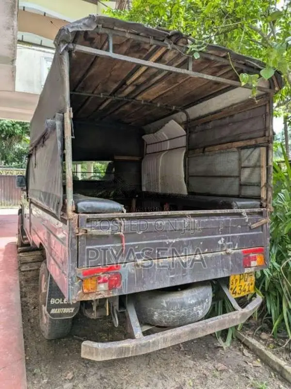 Mahindra Mahindra 2011 Lorry (Used)
