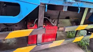 Isuzu ELF 1982 Lorry (Used)