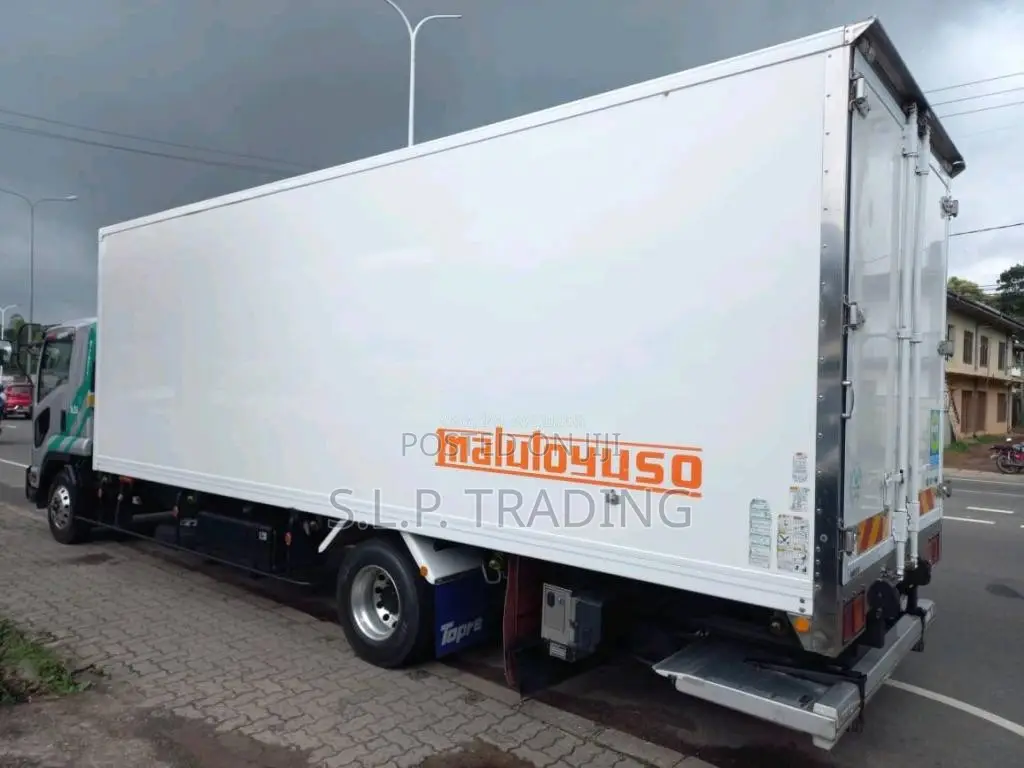 Isuzu Forward 2017 Lorry Unregistered (Recondition)