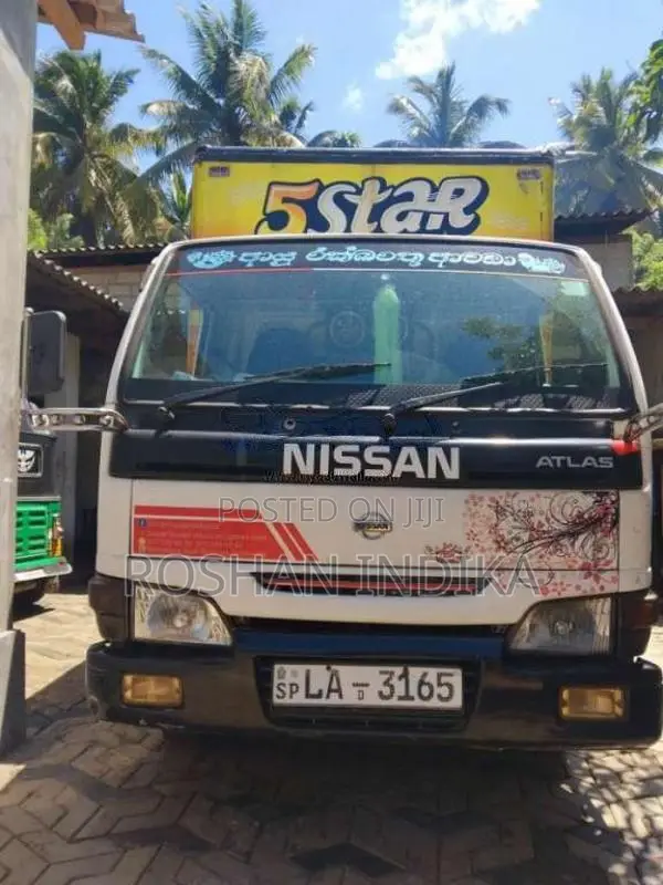 Nissan Atlas 2004 Lorry (Used)