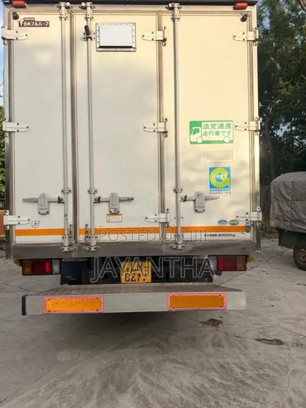 Isuzu NPR85N 2017 Lorry (Used)