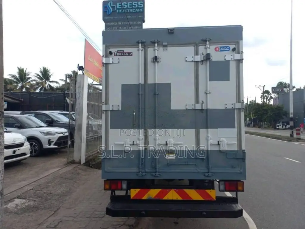 Isuzu ELF 2017 Lorry Unregistered (Recondition)