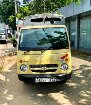 Tata Dimo Batta 2009 Lorry (Used)