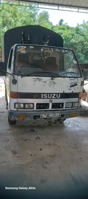 Isuzu 10.5 NHR 1993 Lorry (Used)