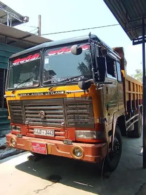 Ashok-Leyland Comet 2006 Lorry (Used)