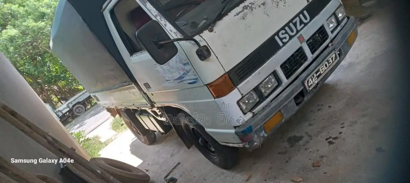 Isuzu 10.5 NHR 1993 Lorry (Used)