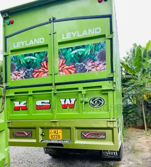 Ashok-Leyland Comet 2003 Lorry (Used)