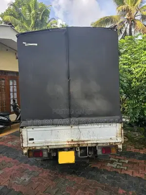Isuzu 10.5 Feet 2016 Lorry (Used)