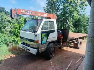 Isuzu Boom Truck 1980 Lorry (Used)