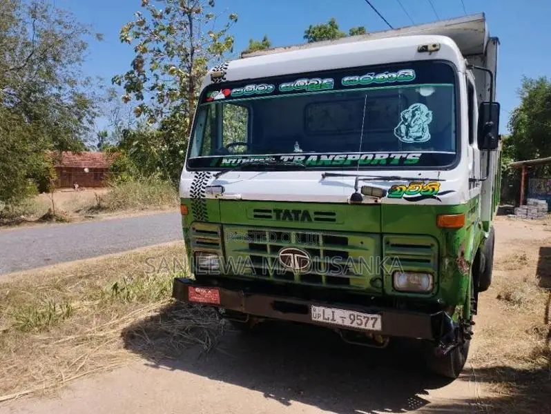 Tata Tipper 2011 Lorry (Used)