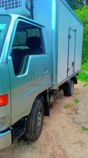 Toyota Dyna 2001 Lorry (Used)