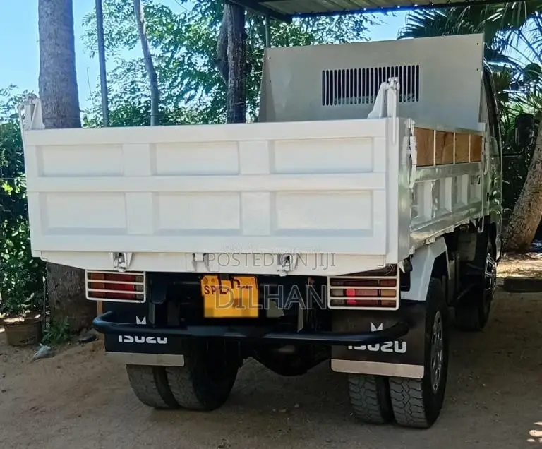 Isuzu Tipper 1999 Lorry (Used)