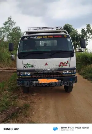 Mitsubishi Canter 2004 Lorry (Used)