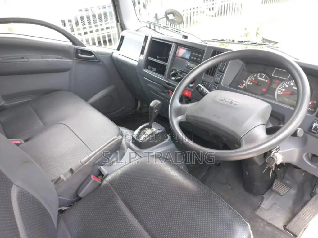 Isuzu ELF 2018 Lorry Unregistered (Recondition)