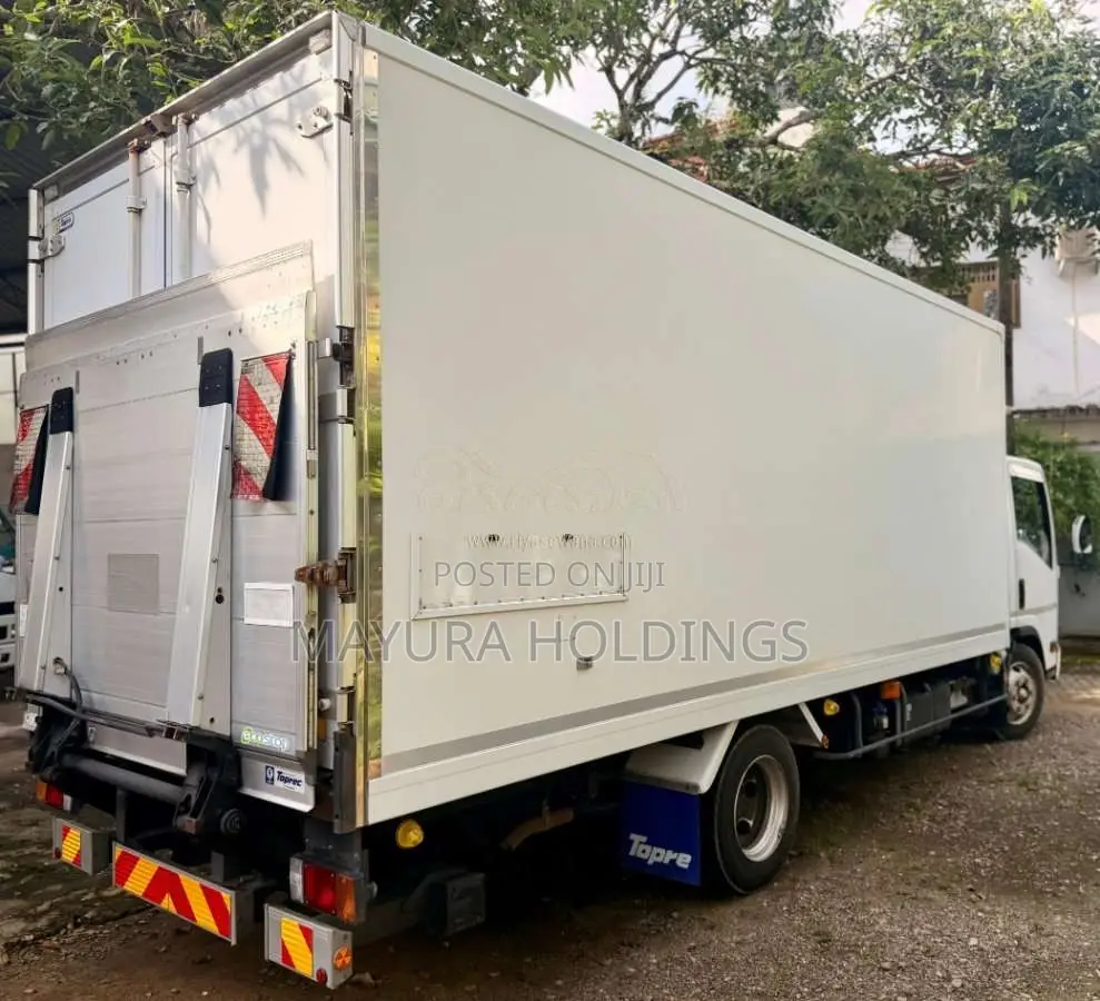 Isuzu NPR ELF Freezer 2019 Lorry Unregistered (Recondition)