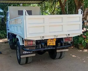 Isuzu Tipper 1999 Lorry (Used)
