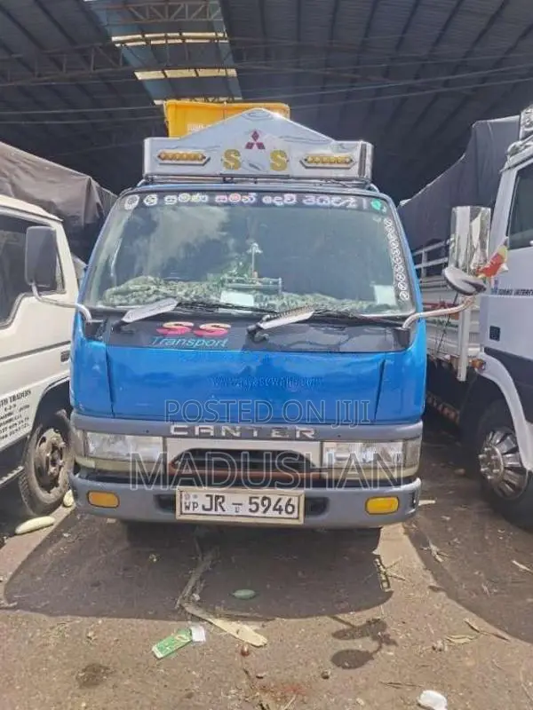 Mitsubishi Canter 2005 Lorry (Used)